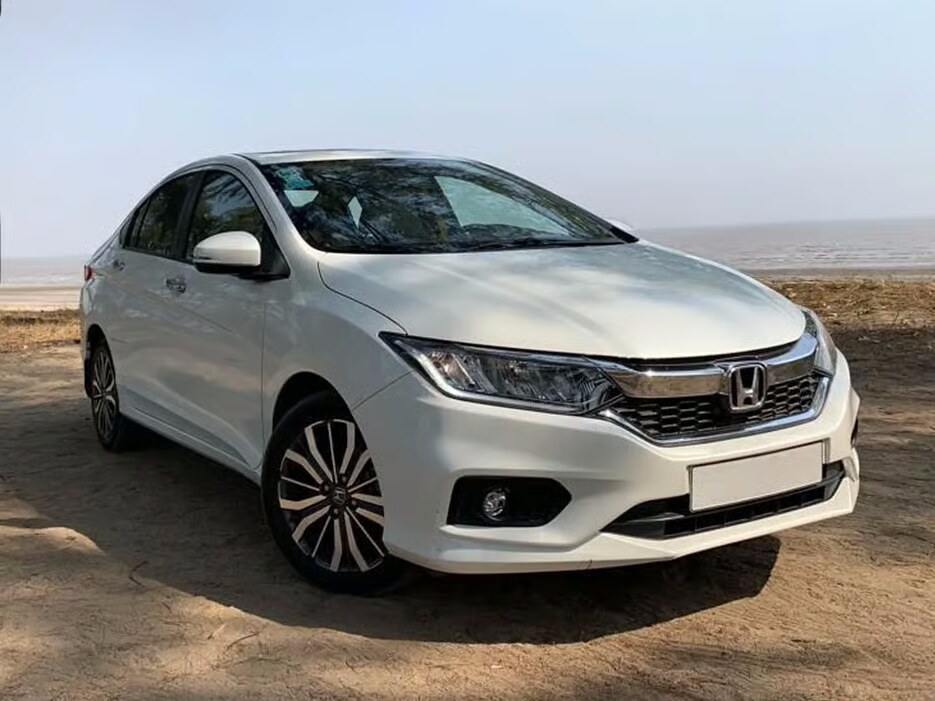 Honda City / Hyundai Verna executive sedan