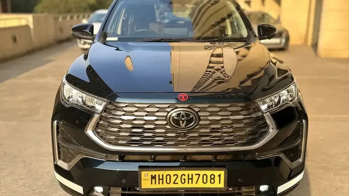 Monthly dedicated car and chauffeur