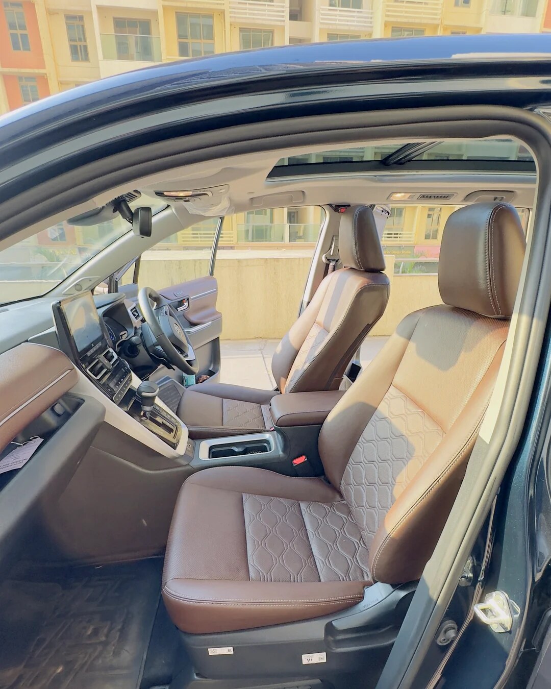 Innova Hycross ventilated leather captain seats