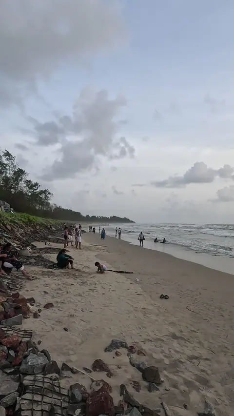 Evening sky over Tarkarli beach